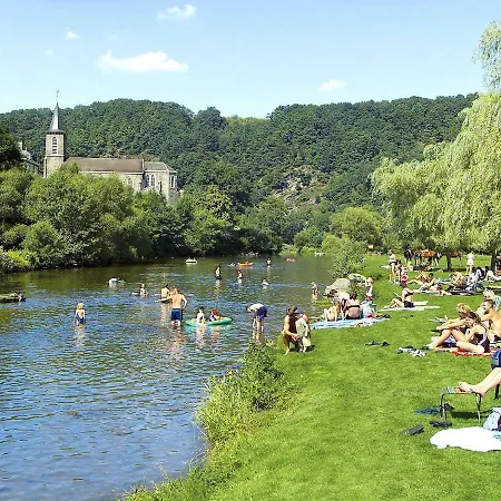 Holiday La Boverie.21 펜션 *